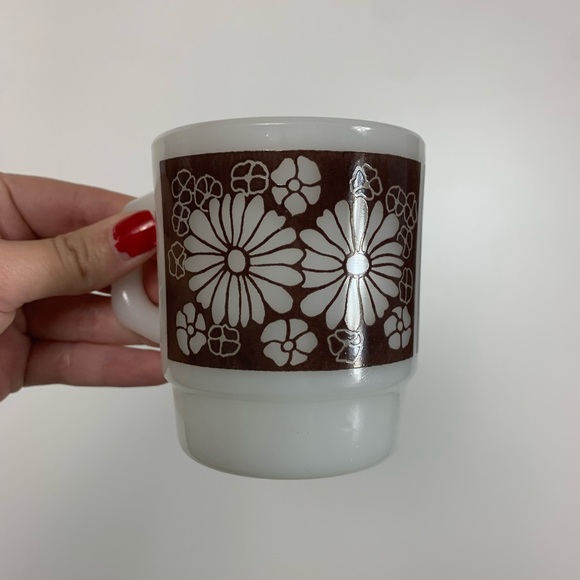 Vtg Anchor Floral Milk Glass Stackable Coffee Mugs USA Oven Proof Brown Lot Of 8 - Picture 15 of 15